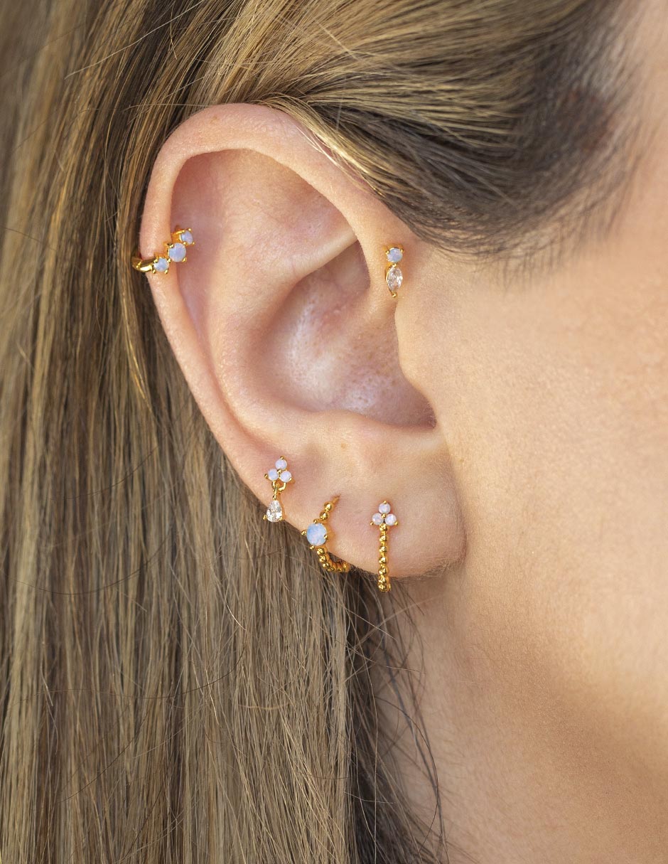 Set de aretes 18 K con acabado chapa de oro 2