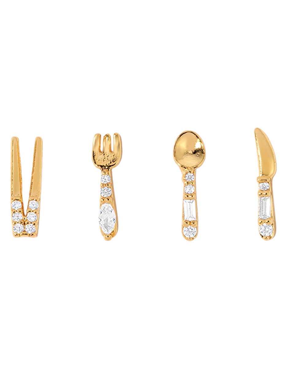 Aretes con acabado baño de oro 18 K