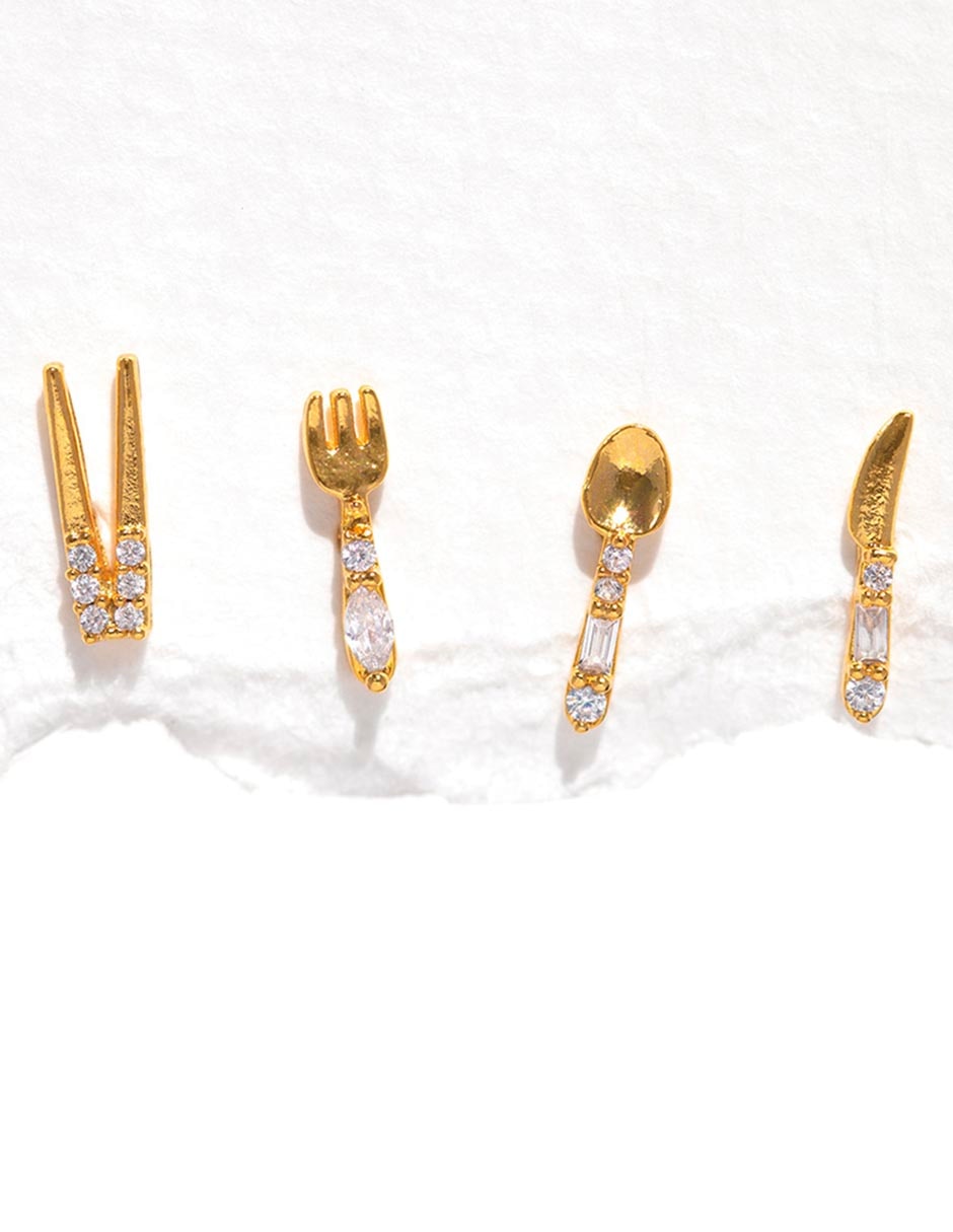 Aretes con acabado baño de oro 18 K 2