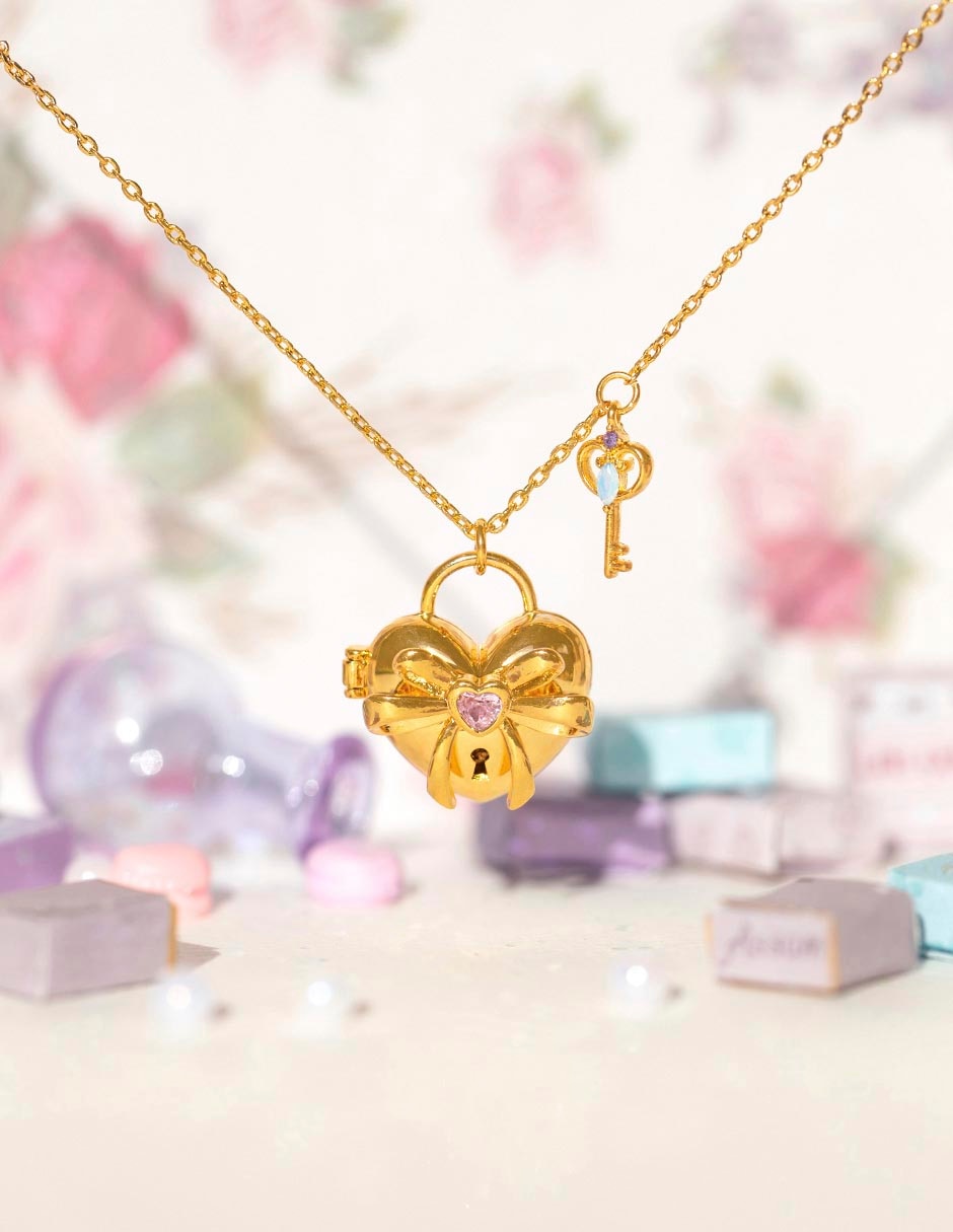 Collar Love con acabado baño de oro 18 K 4