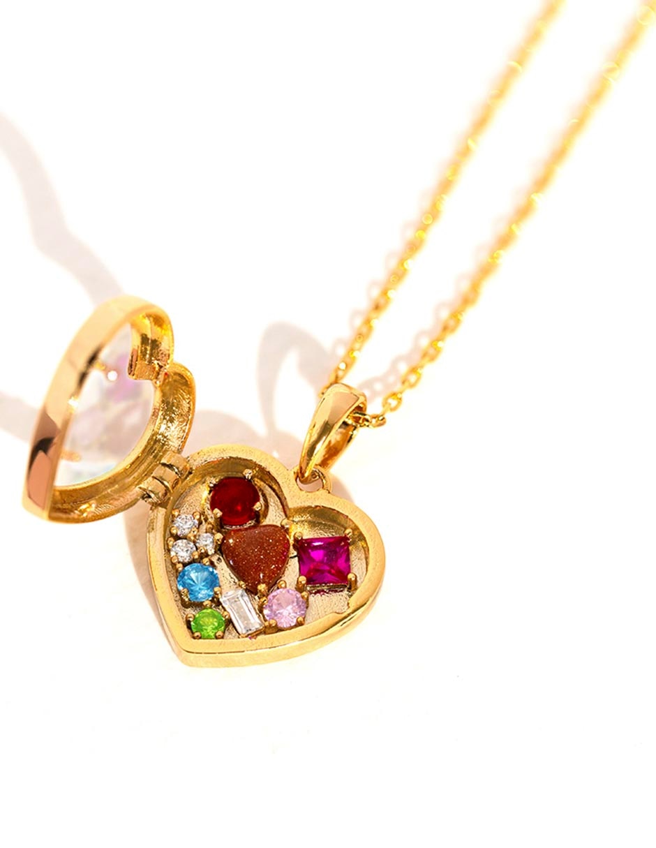 Collar con dije de corazón 4