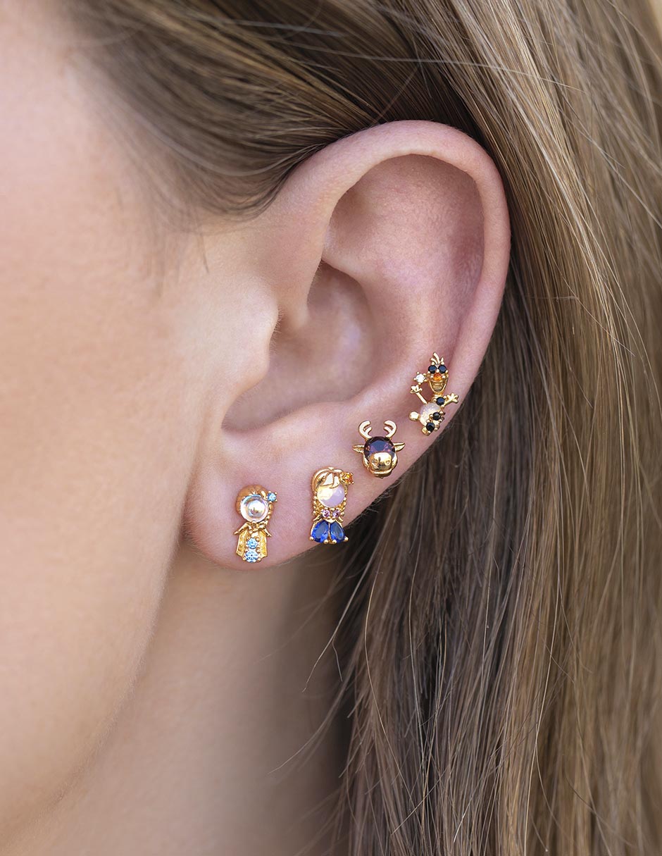 Aretes Frozen 18 K con acabado chapa de oro 2