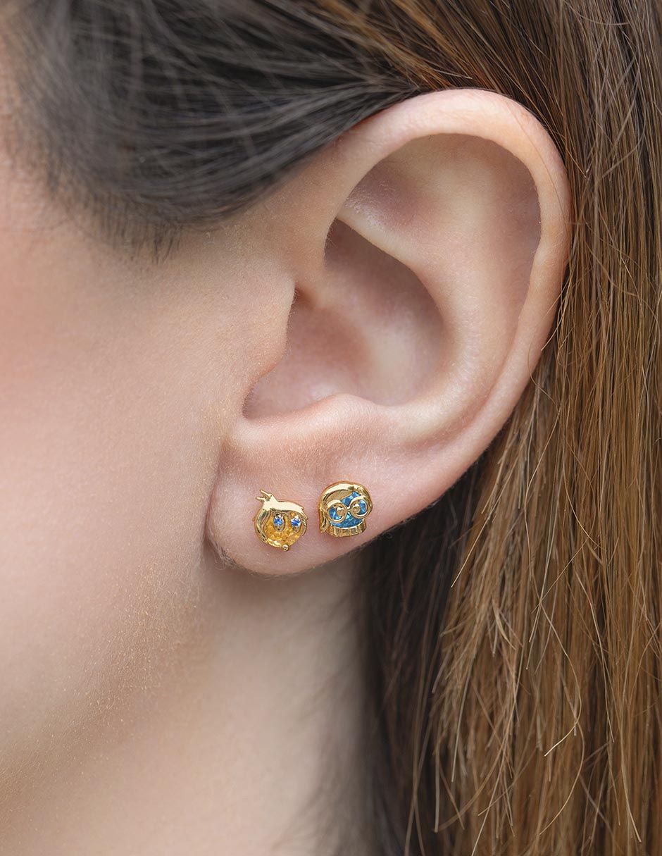 Set de aretes Inside Out 18 K con acabado chapa de oro 2