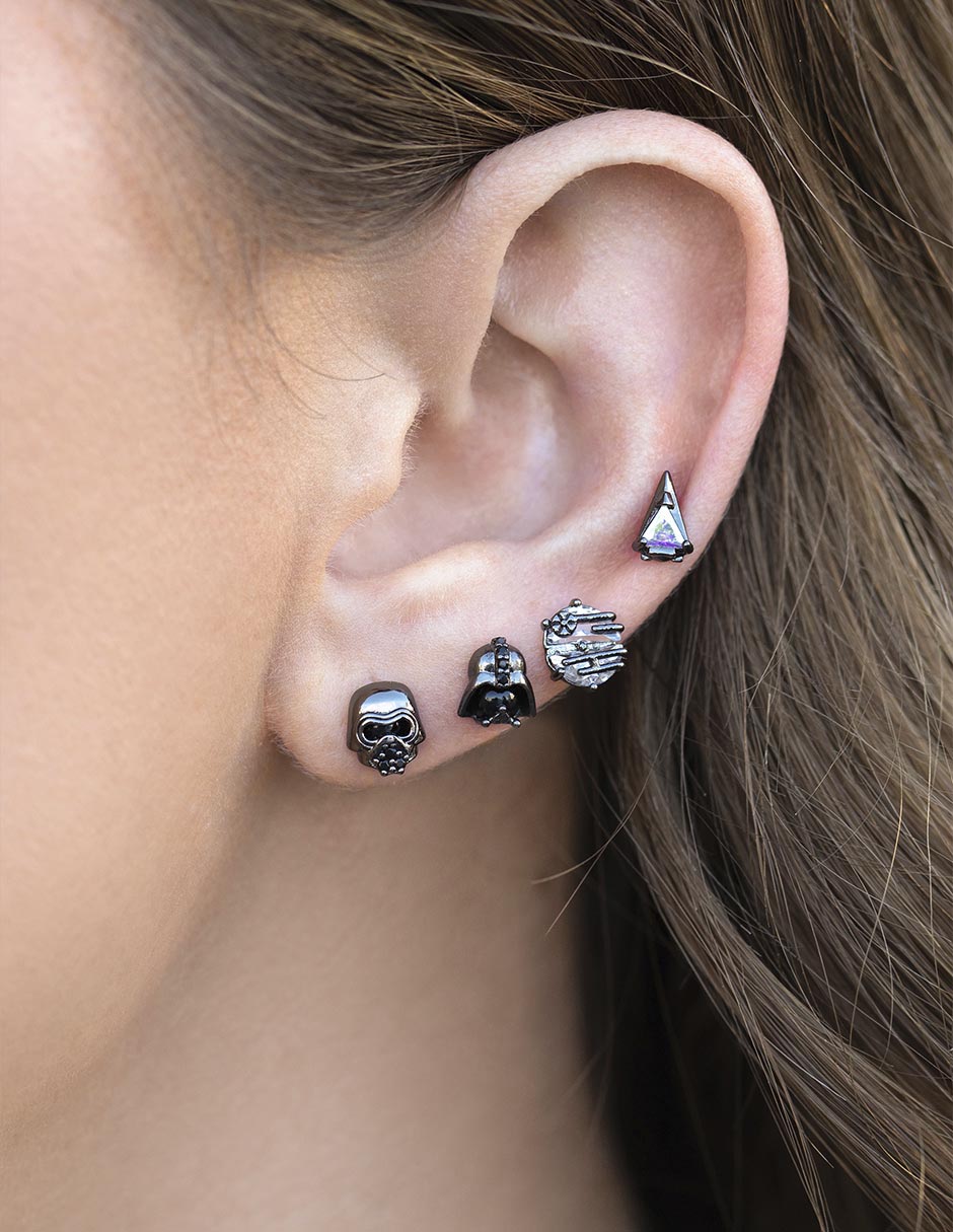 Aretes Star Wars 18 K con acabado chapa de oro 2