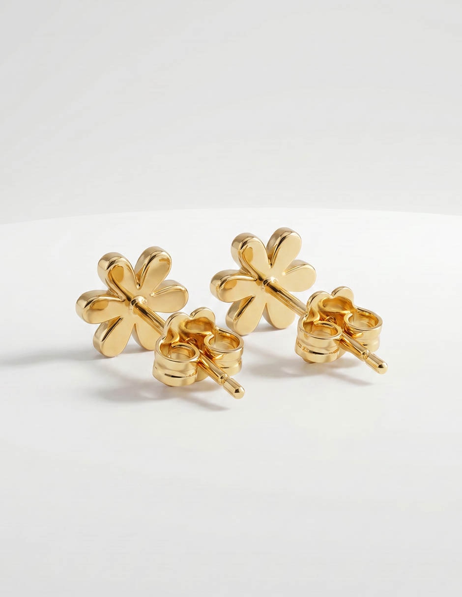 Broqueles de flor aretes jiaoren con acabado baño oro perla