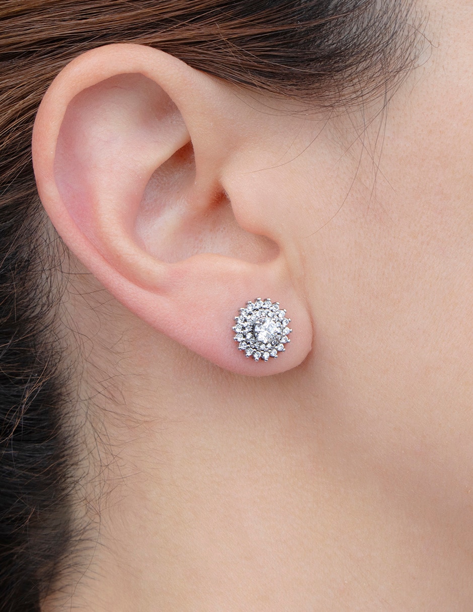Aretes de círculo de plata P 925 con acabado pavé zirconia