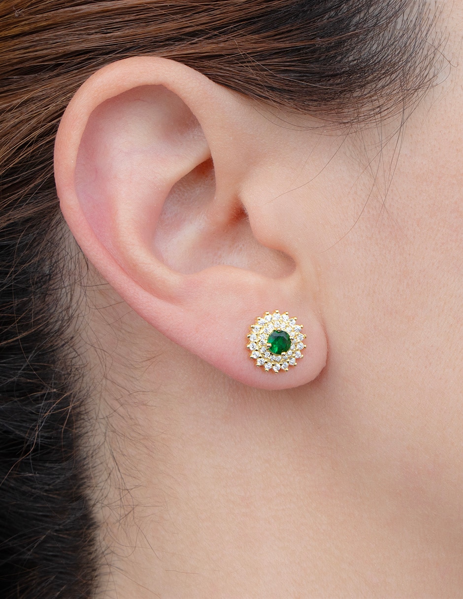 Aretes cortos de plata P 925 con acabado pavé zirconia Aretes cortos de plata P 925 con acabado pavé zirconia