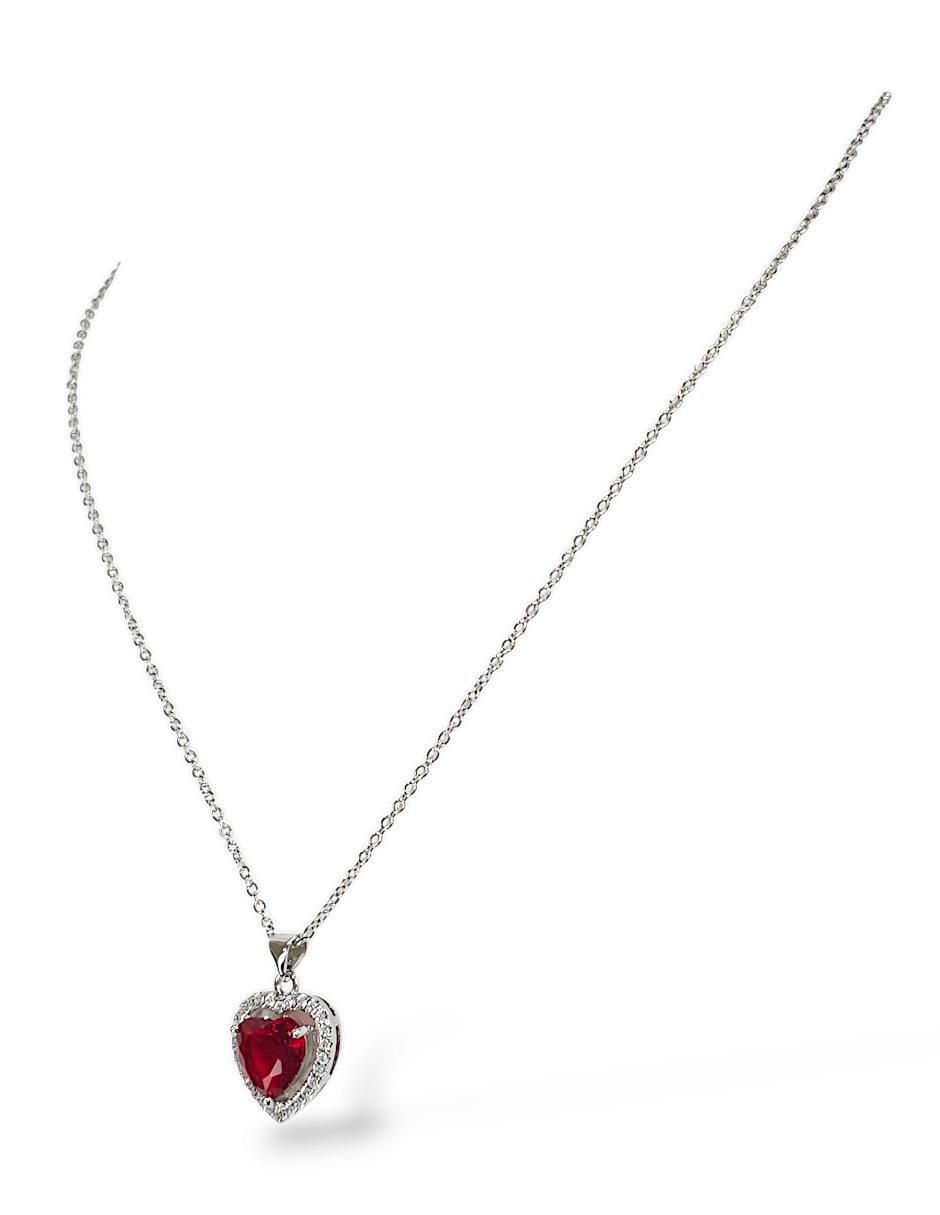 Aretes y collar de corazón zirconia