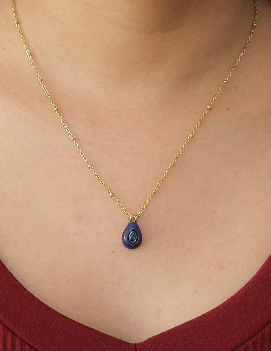 Collar con dije gota 2