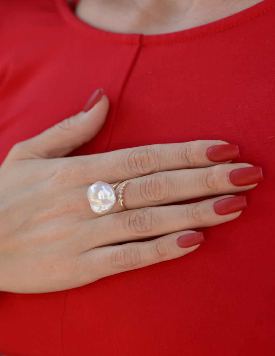 Anillo redondo 14 k de oro amarillo perla liso