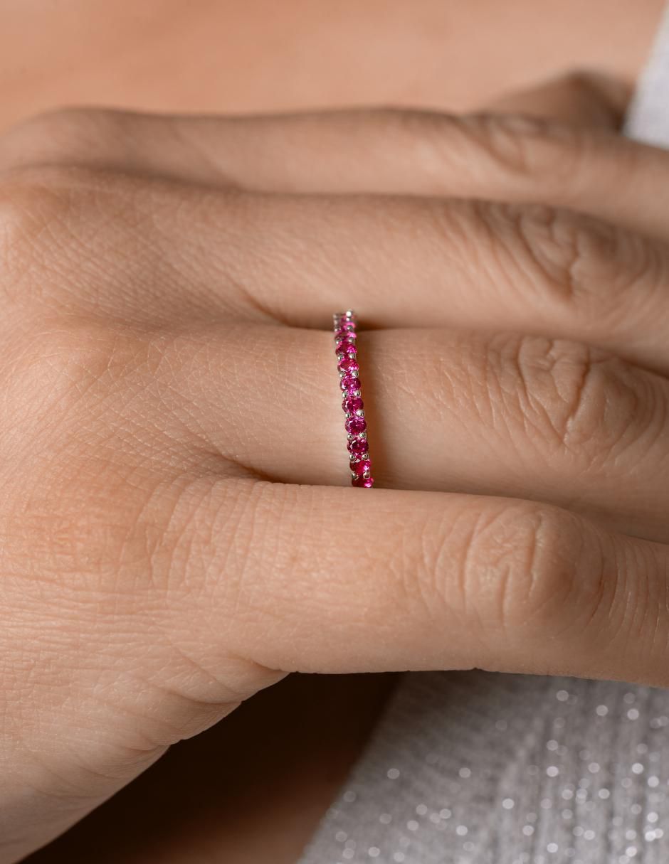 Anillo P 925 de plata rubí pavé