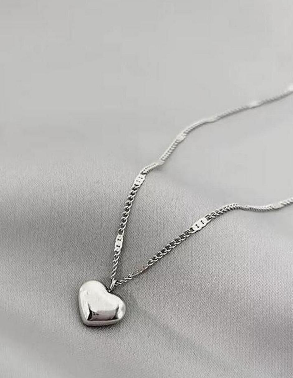 Collar con dije corazón 3