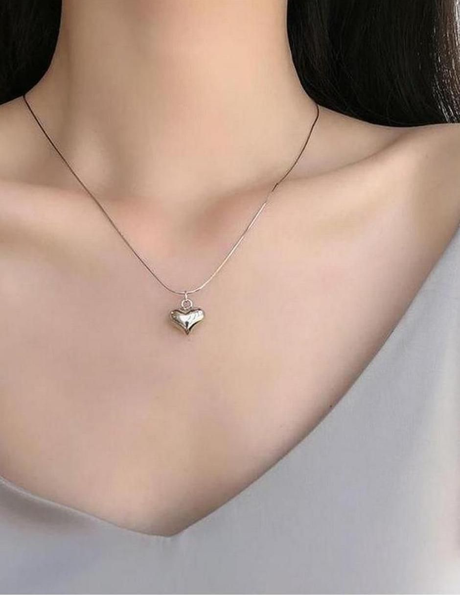 Collar con dije corazón 4