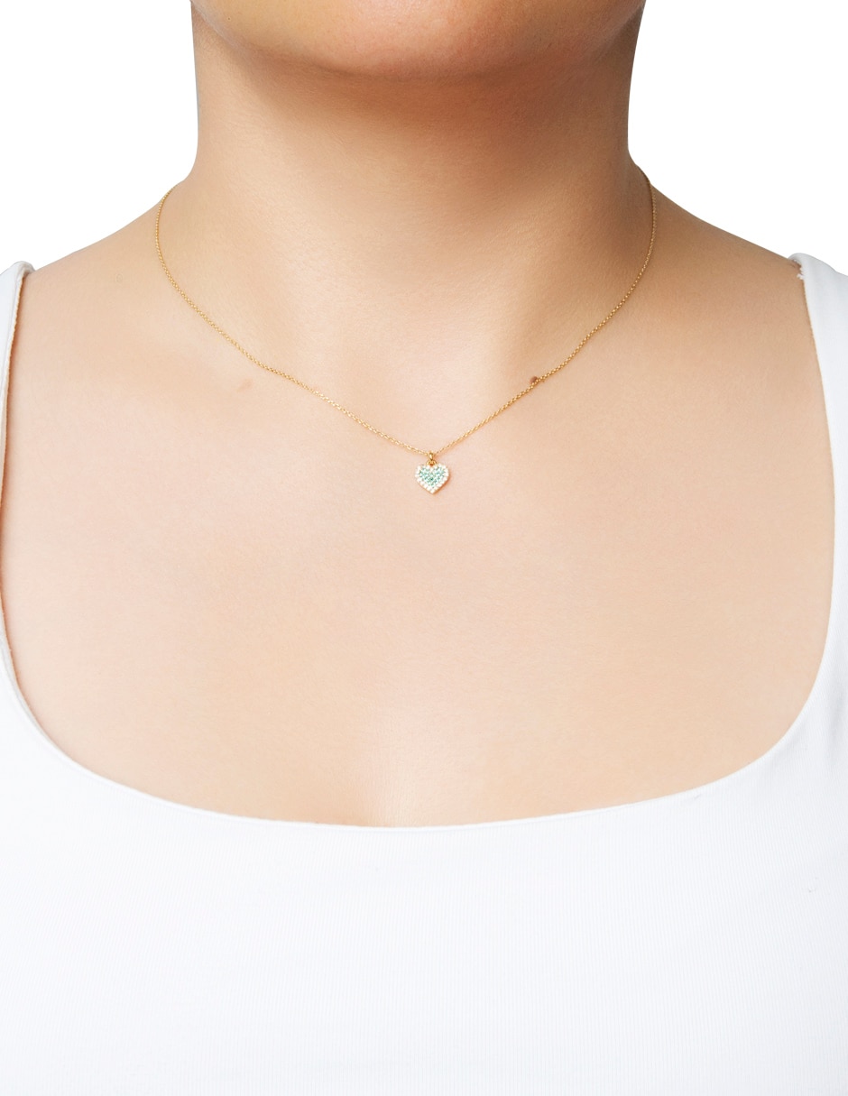 Collar con dije de corazón Collar con dije de corazón