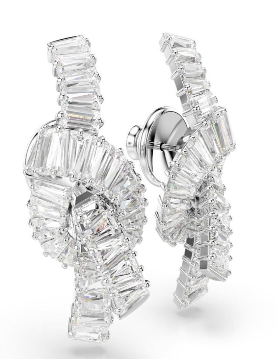 Aretes cuadrados Matrix con acabado brillante 3