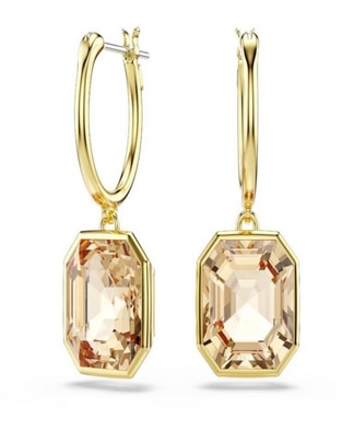 Aretes cuadrados con acabado brillante