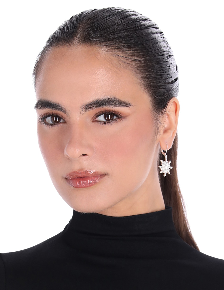 Aretes de copo de nieve con acabado plateado 3