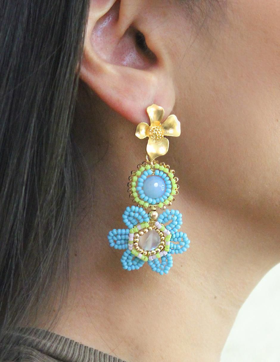 Aretes de flor 14 K con acabado chapa de oro jade 3