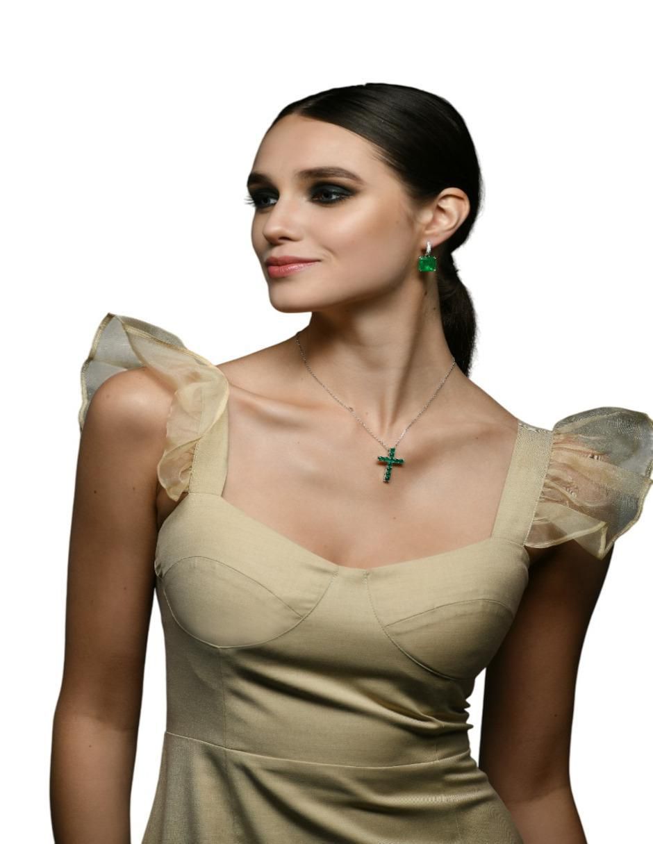 Collar cruz de plata 4