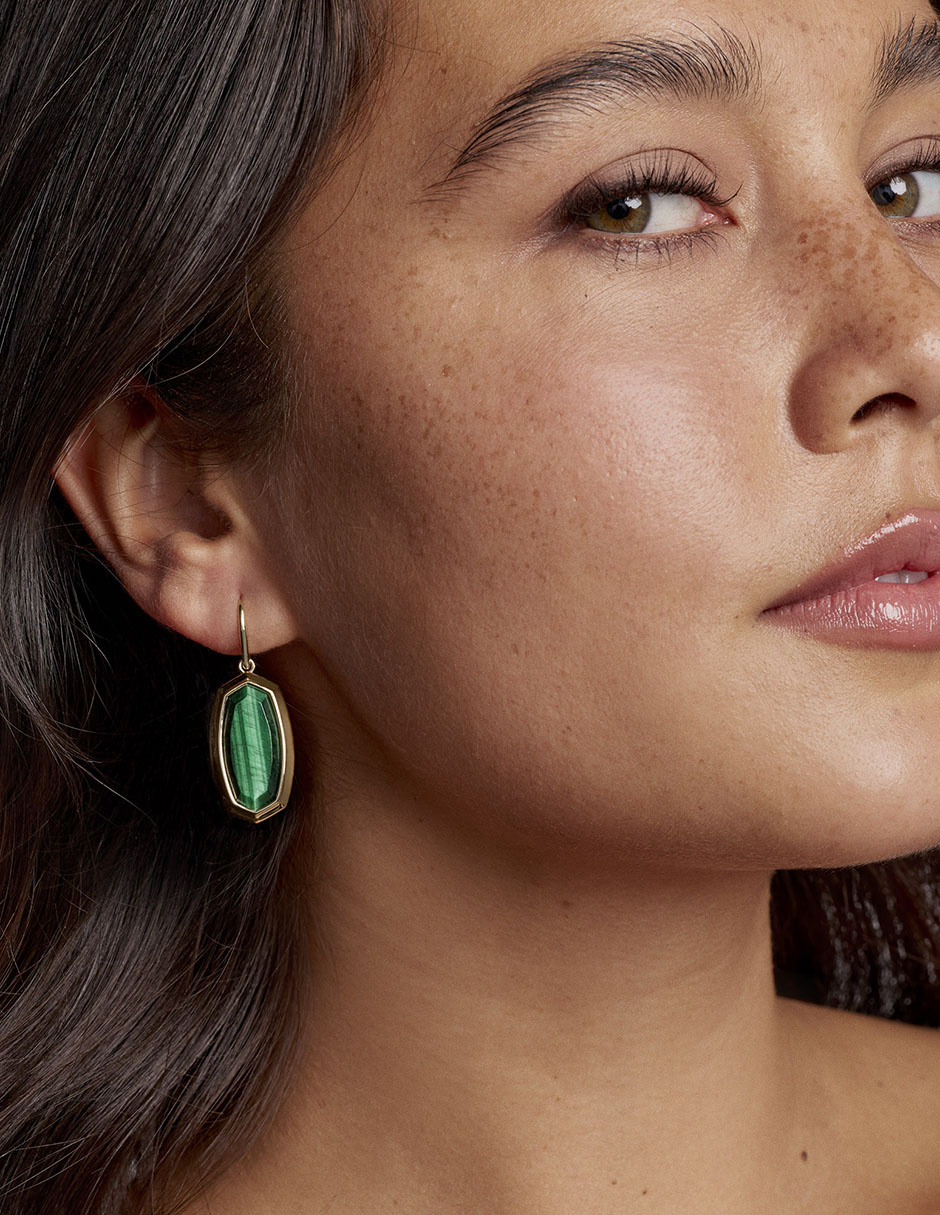 Aretes de rectángulo de oro 14 K con acabado brillante 2