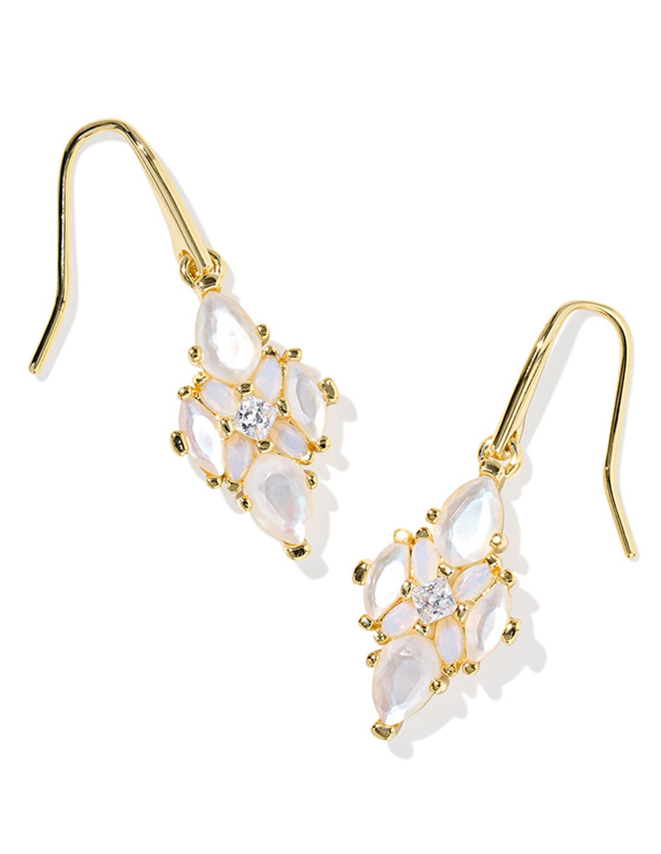 Aretes largos de gota con acabado baño de oro 14 K madre perla