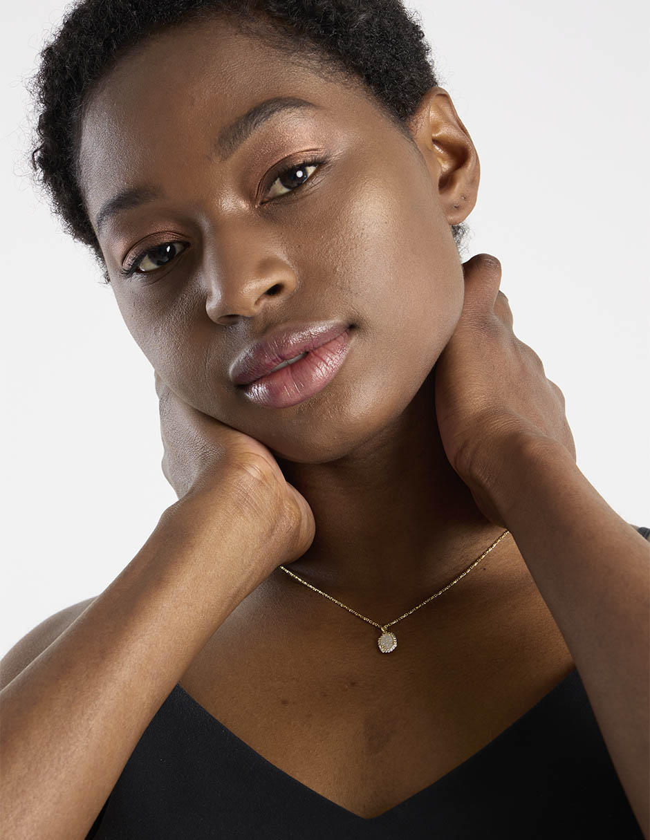 Collar de hexágono baño de oro 14 K 3