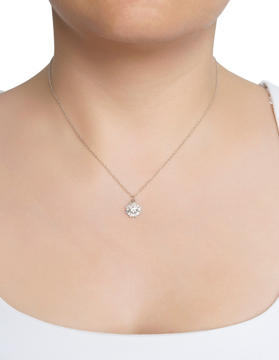Collar con dije de plata P 925 Collar con dije de plata P 925