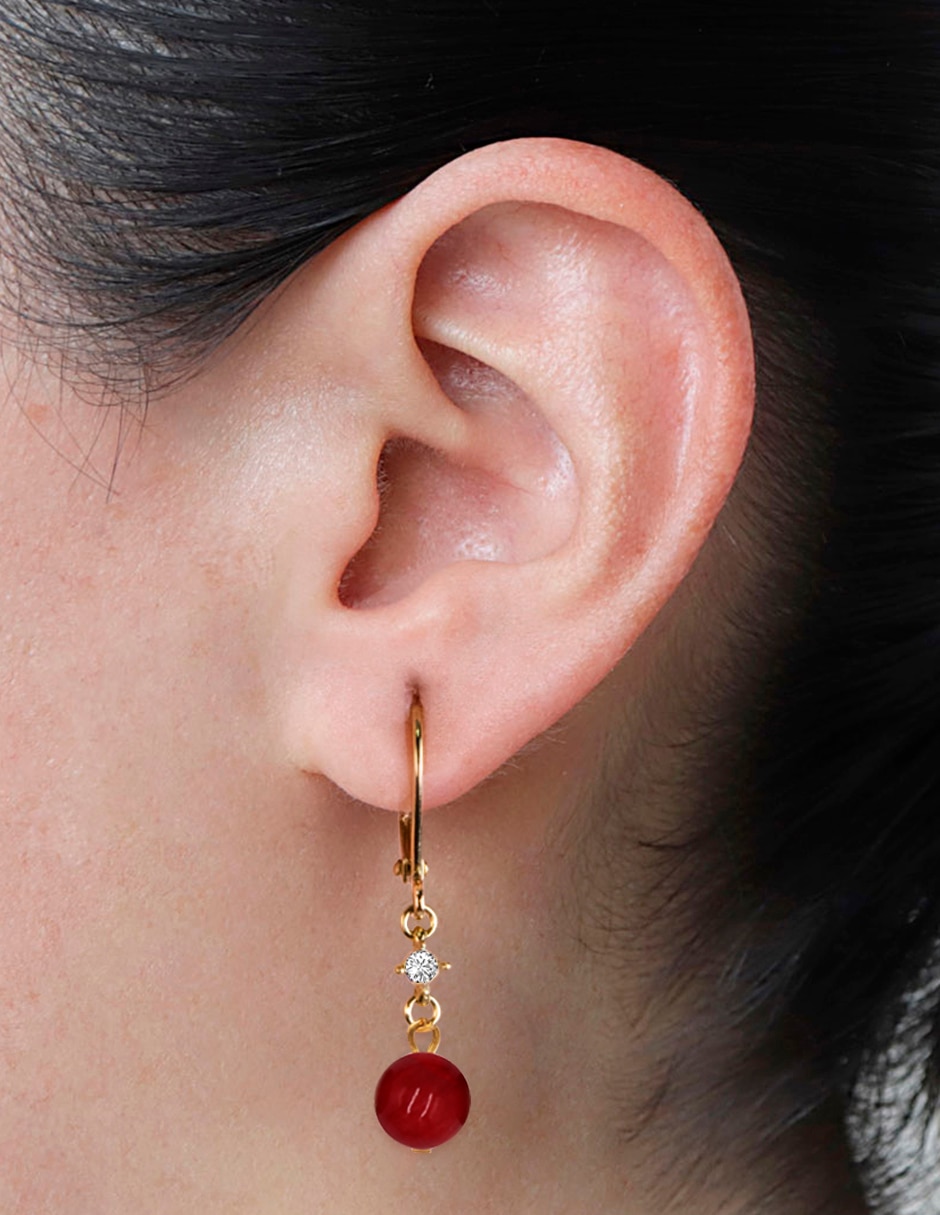 Aretes emanuel ungaro con acabado pulido jade