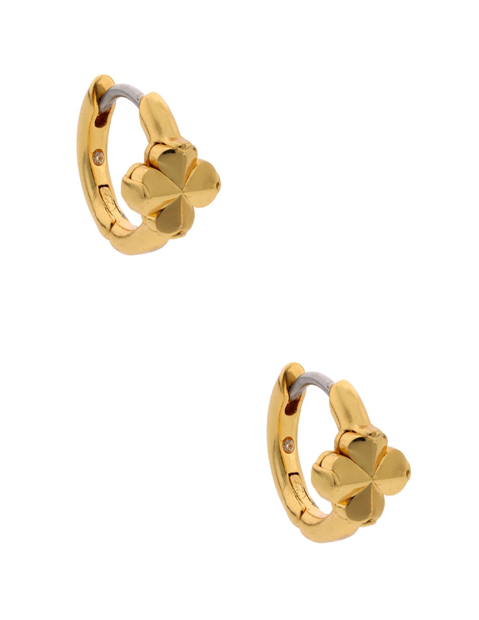 Aretes de flor con acabado brillante 2