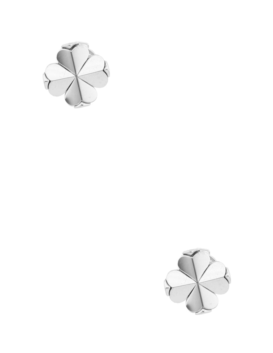Broqueles de flor con acabado brillante Broqueles de flor con acabado brillante