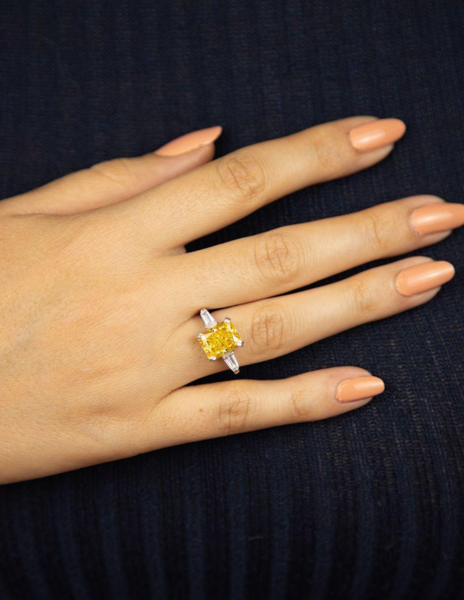 Anillo con gema rectangular Luxury P 925 de plata zirconia pulido
