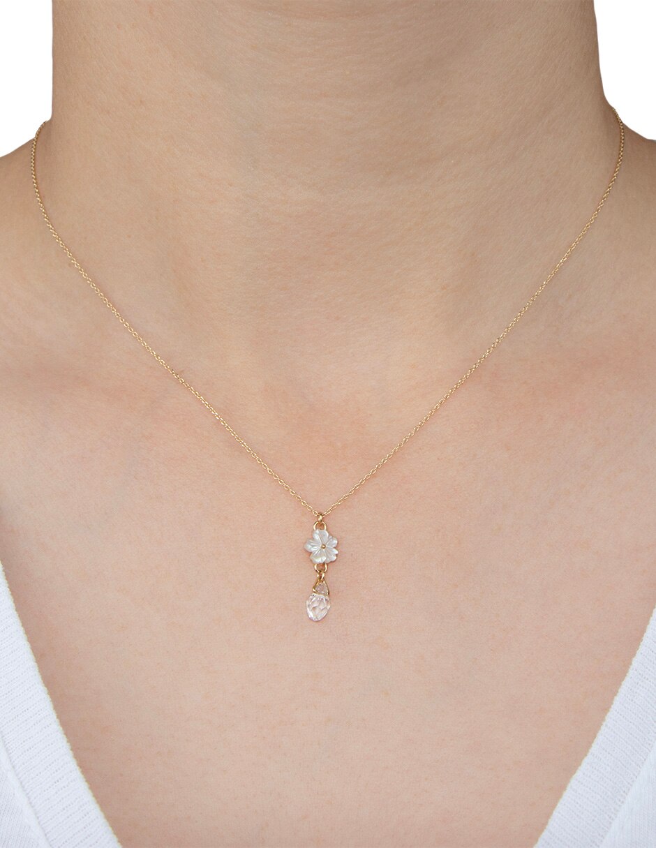 Collar con dije flor 3