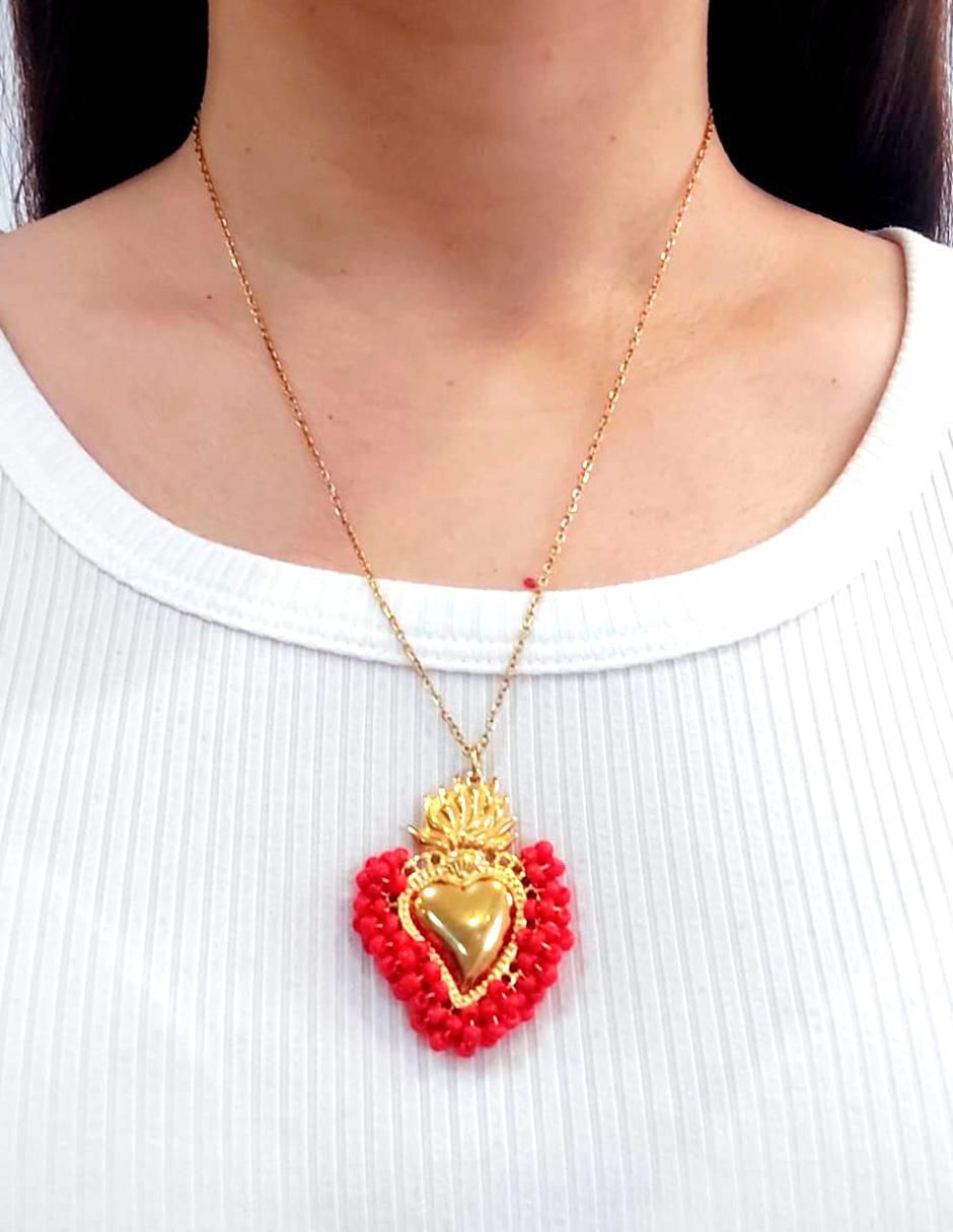 Collar con dije Sagrado Corazón de corazón Joyería con Alma 3