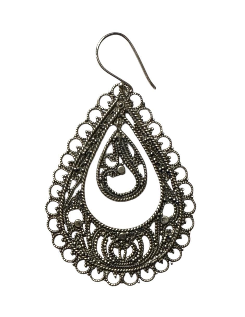 Aretes de gota de plata P 925 con acabado plateado