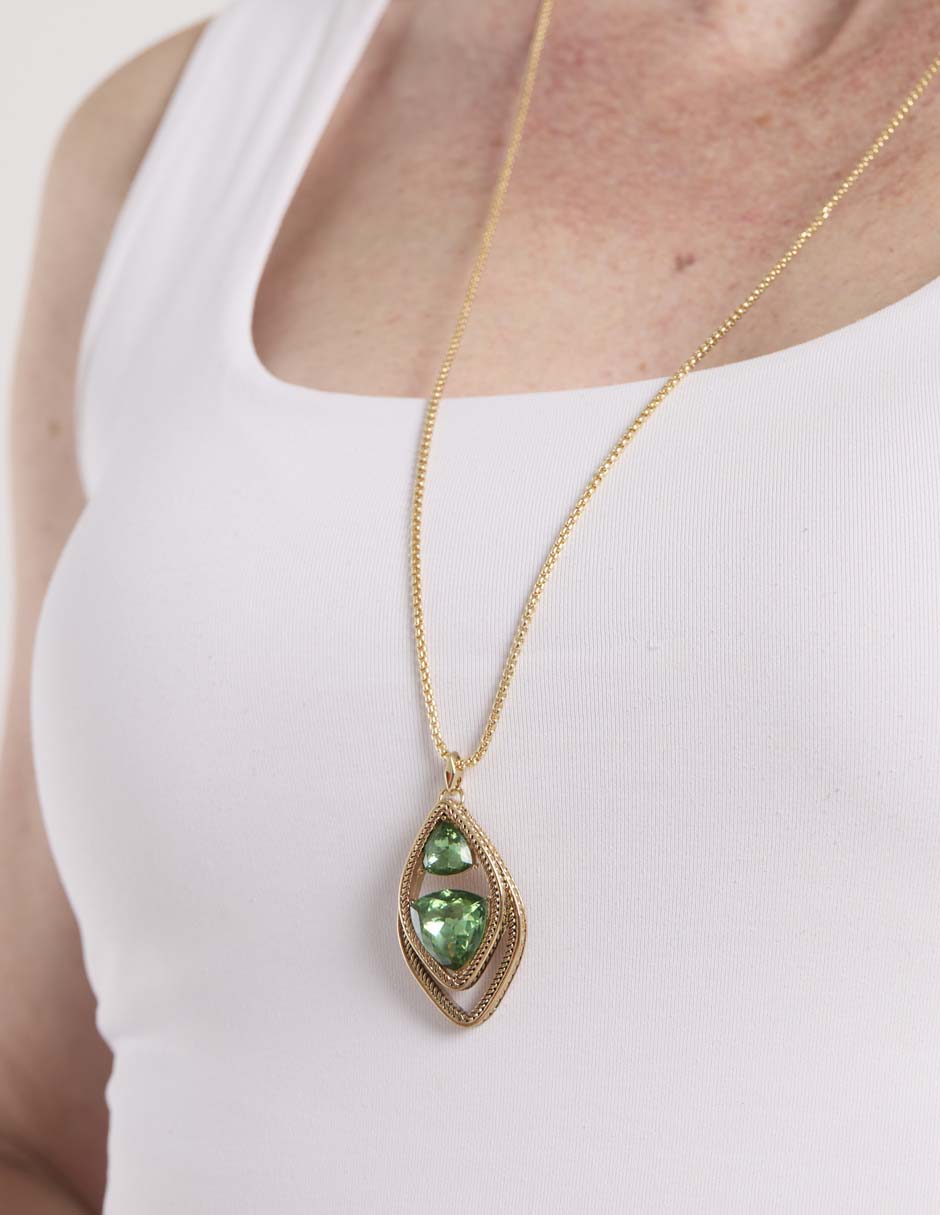 Collar con dije 4