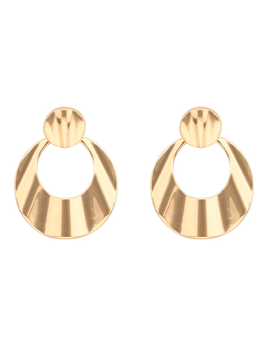Aretes con acabado brillante