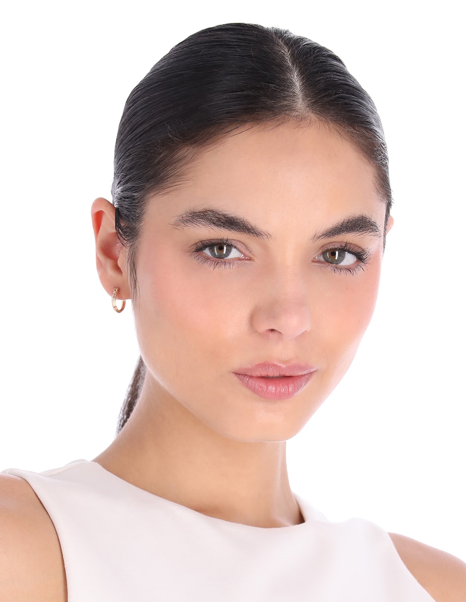 Aretes con acabado brillante 3