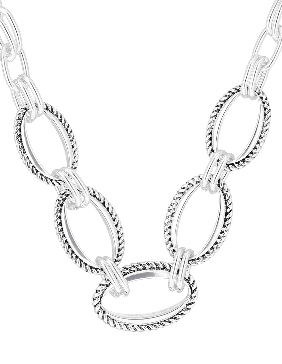 Collar Casually Yours