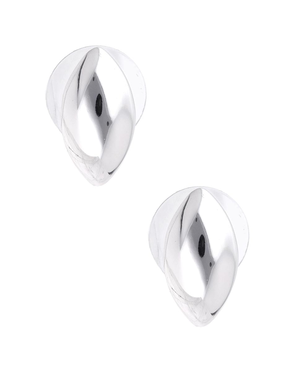 Aretes de gota con acabado brillante