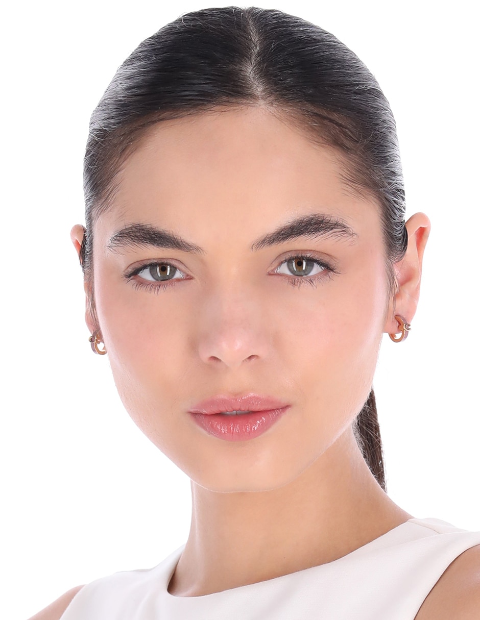 Aretes circulares con acabado brillante 3