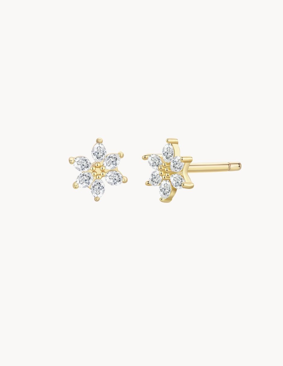 Broqueles de flor con acabado baño de oro 18 K