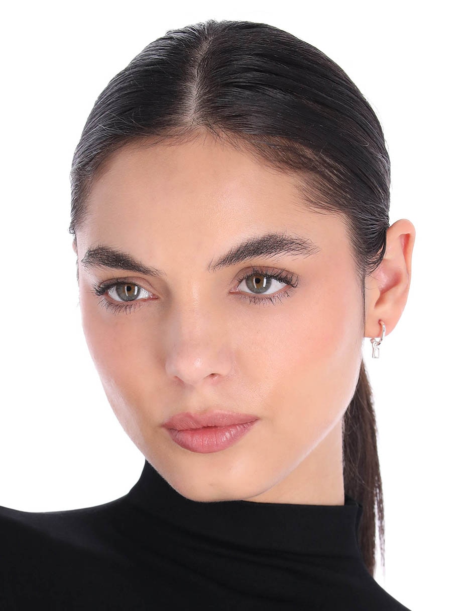 Set de aretes nine west con acabado pavé