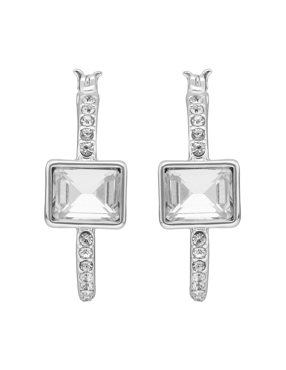 Aretes circulares con acabado brillante Aretes circulares con acabado brillante