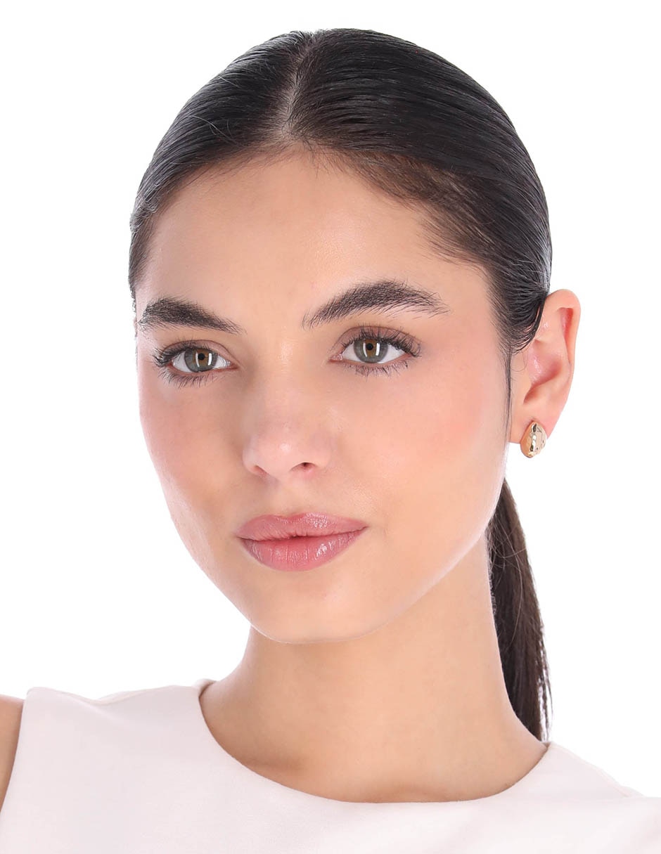 Aretes con acabado brillante 4