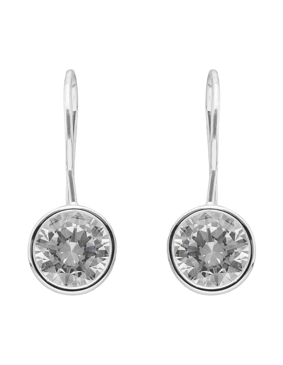 Aretes circulares con acabado brillante Aretes circulares con acabado brillante