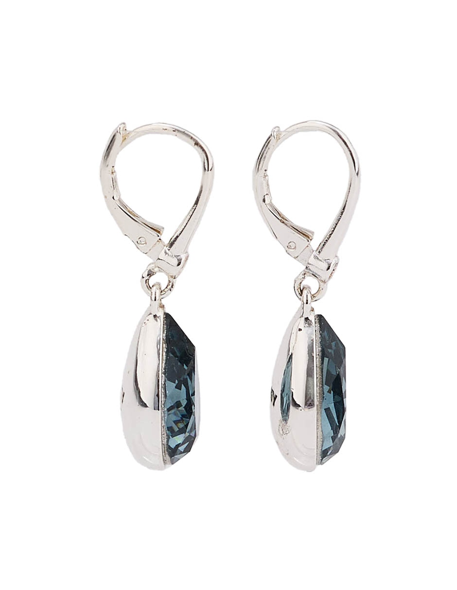 Aretes largos de gota dkny con acabado brillante