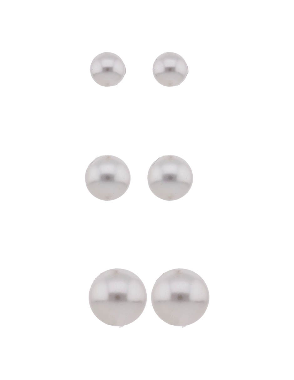 Set de aretes con acabado pulido