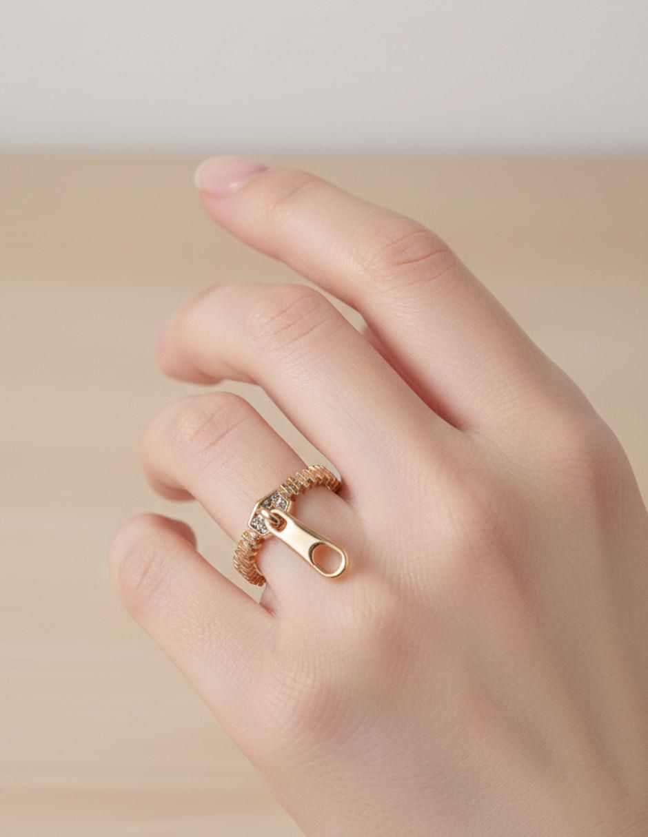 Anillo circular 10 k de oro laminado zirconia pulido