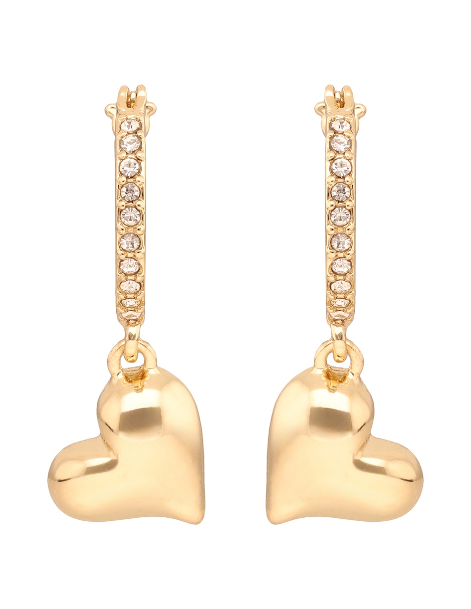 Aretes de corazón con acabado pulido