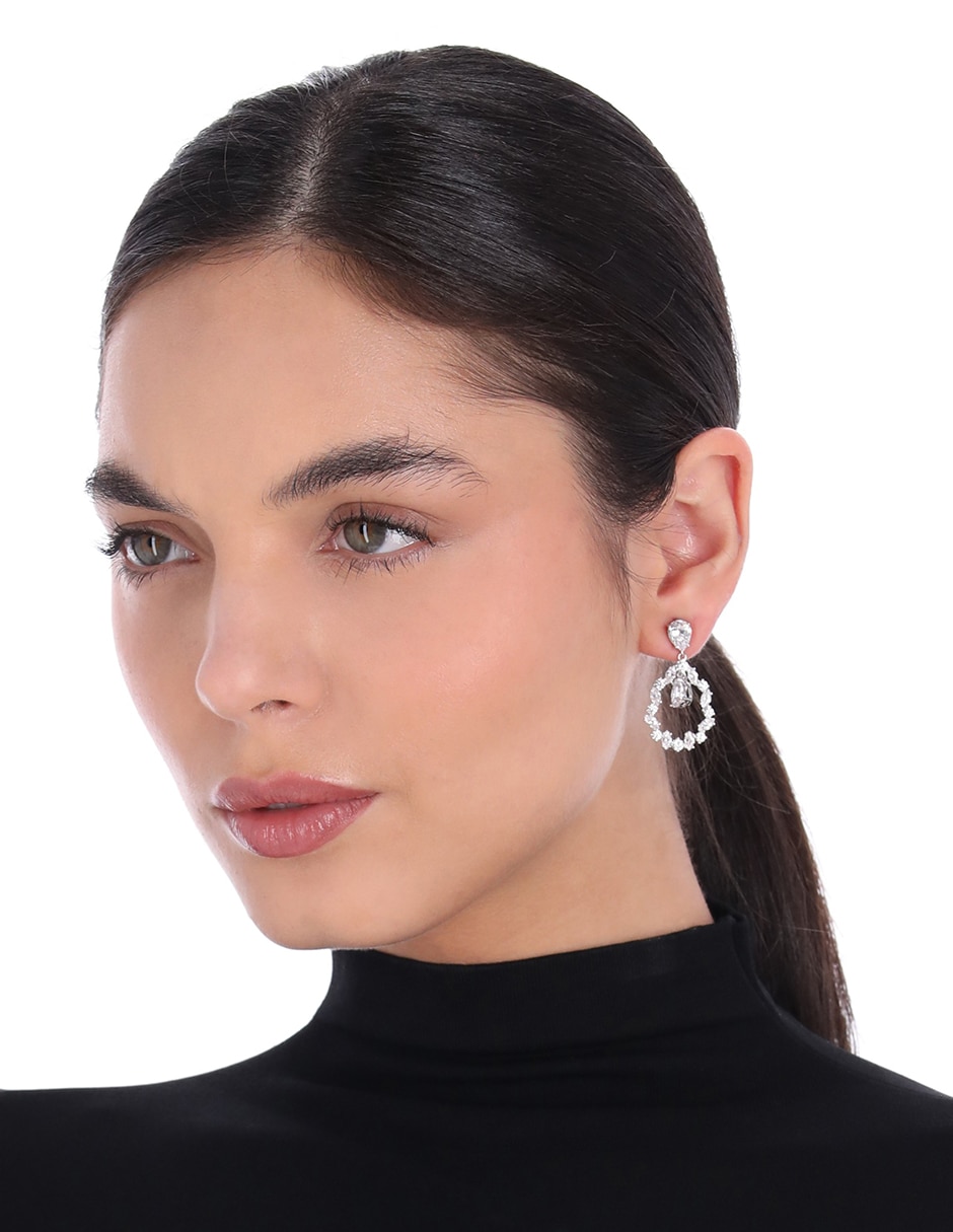 Aretes Diamonds and Debutantes con acabado brillante cristal 3